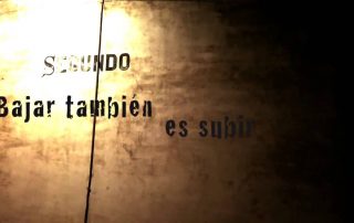 Bajar para subir.